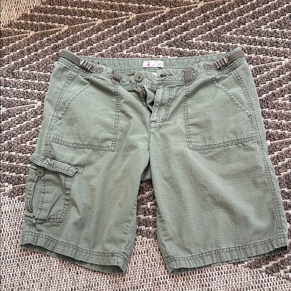 Alpine Design Women’s Olive Green Cargo Shorts